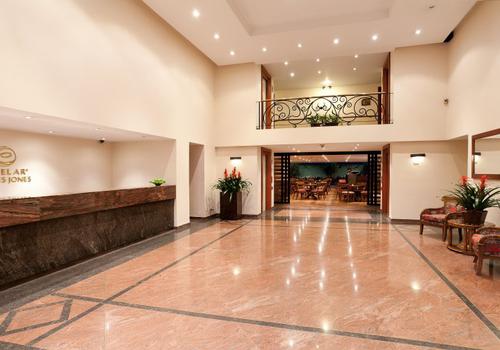 Recepción 24 Horas Hotel ESTELAR Suites Jones Bogotá