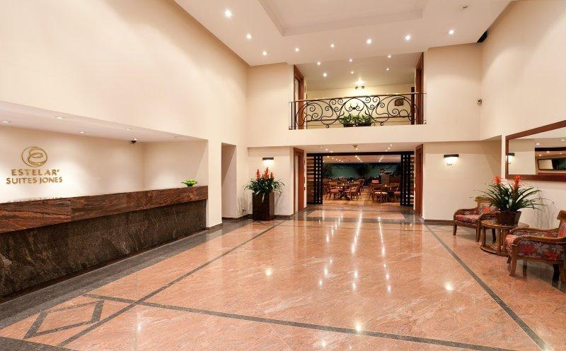 Recepción 24 horas  ESTELAR Suites Jones Colombia - Bogotá Recepción 24 horas  ESTELAR Suites Jones Colombia - Bogotá