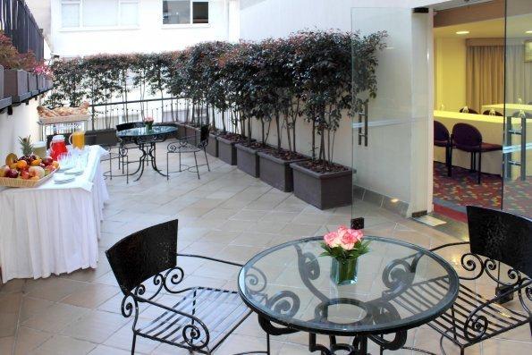 Salón Jones (1 y 2) ESTELAR Suites Jones Colombia - Bogotá Salón Jones (1 y 2) ESTELAR Suites Jones Colombia - Bogotá